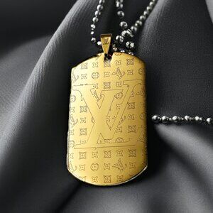 Louis Vuitton Gold Pendant